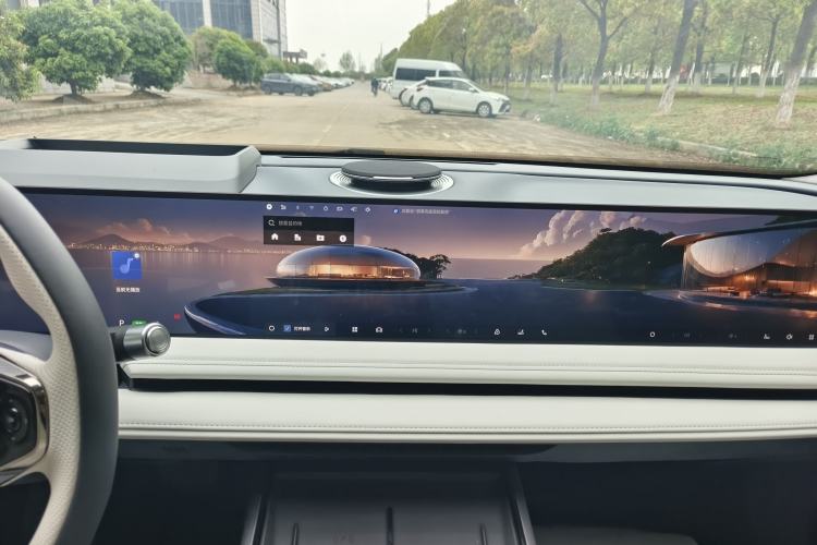 Used Geely Galaxy E8 2025 575 km Exploration Intelligent Driving Edition Audio And AC Panel