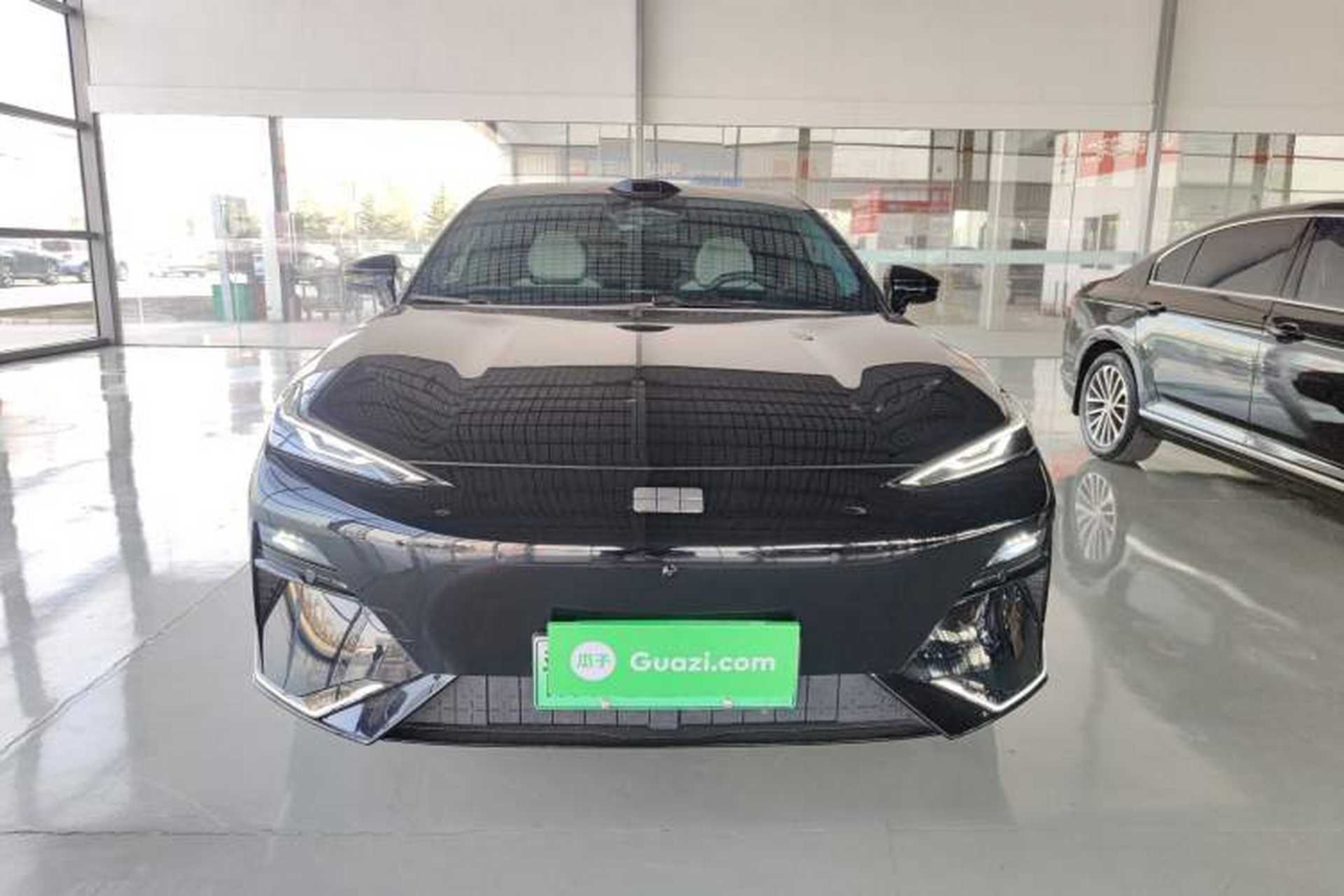 Used Geely Galaxy E8 2025 620 km All-Wheel Drive Starship LiDAR-Enabled Intelligent Driving Version Front