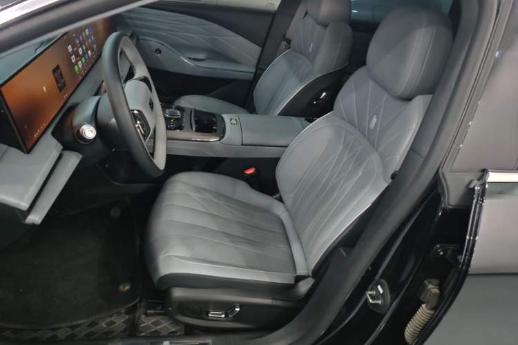 Used Geely Galaxy E8 2025 575 km Intelligent Driving Edition Left Front Seat