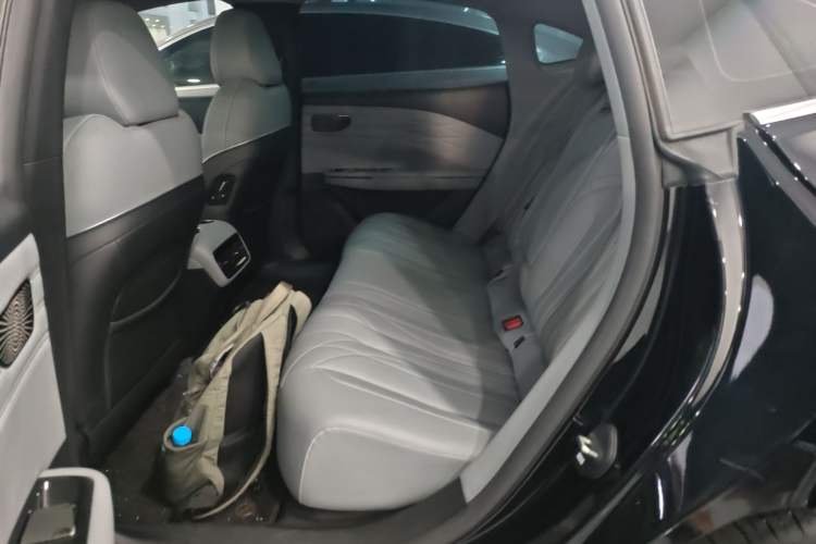 Used Geely Galaxy E8 2025 575 km Intelligent Driving Edition Left Rear Seat