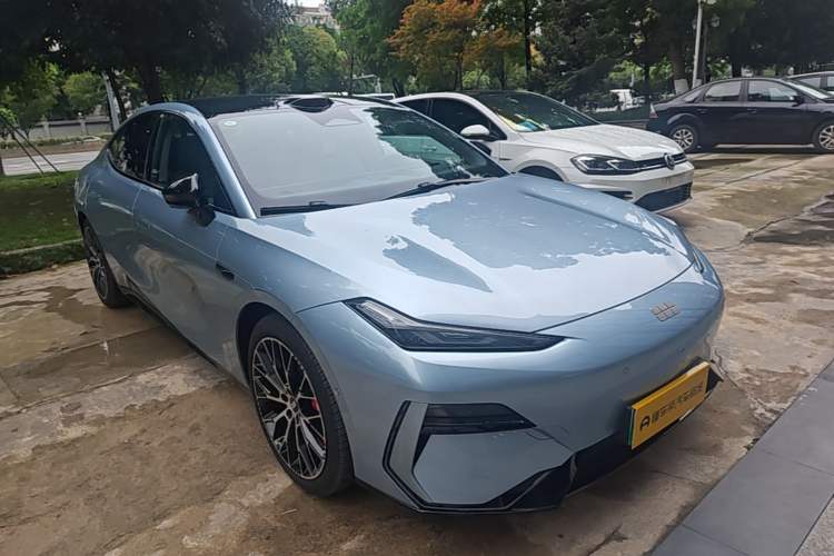 Used Geely Galaxy E8 2025 620 km All-Wheel Drive Starship LiDAR-Enabled Intelligent Driving Version Exterior 1