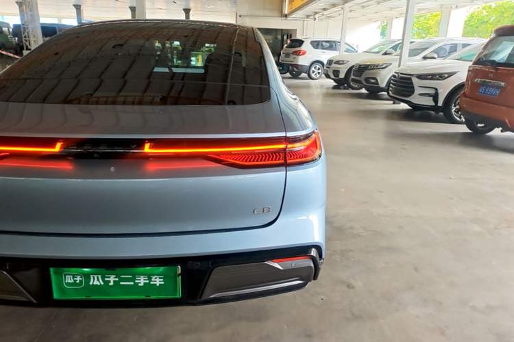 Used Geely Galaxy E8 2025 700 km Long-Range Intelligent Driving Version Exterior 3