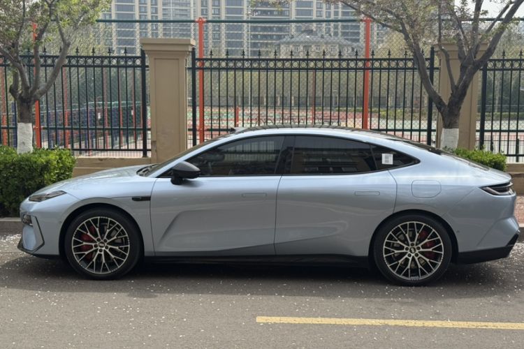 Used Geely Galaxy E8 2025 620 km All-Wheel Drive Starship LiDAR-Enabled Intelligent Driving Version Exterior 5