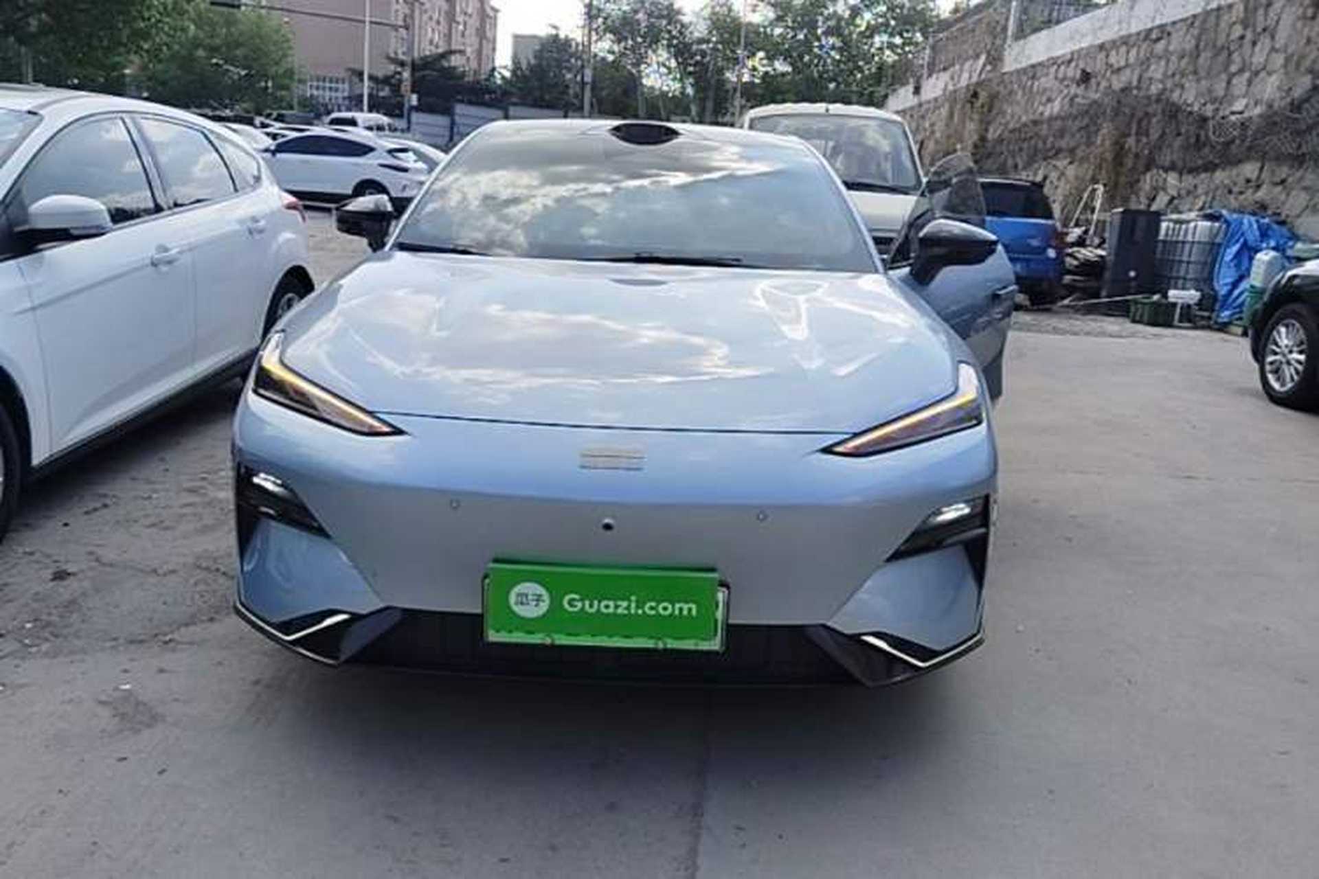 Used Geely Galaxy E8 2025 620 km All-Wheel Drive Starship LiDAR-Enabled Intelligent Driving Version Front