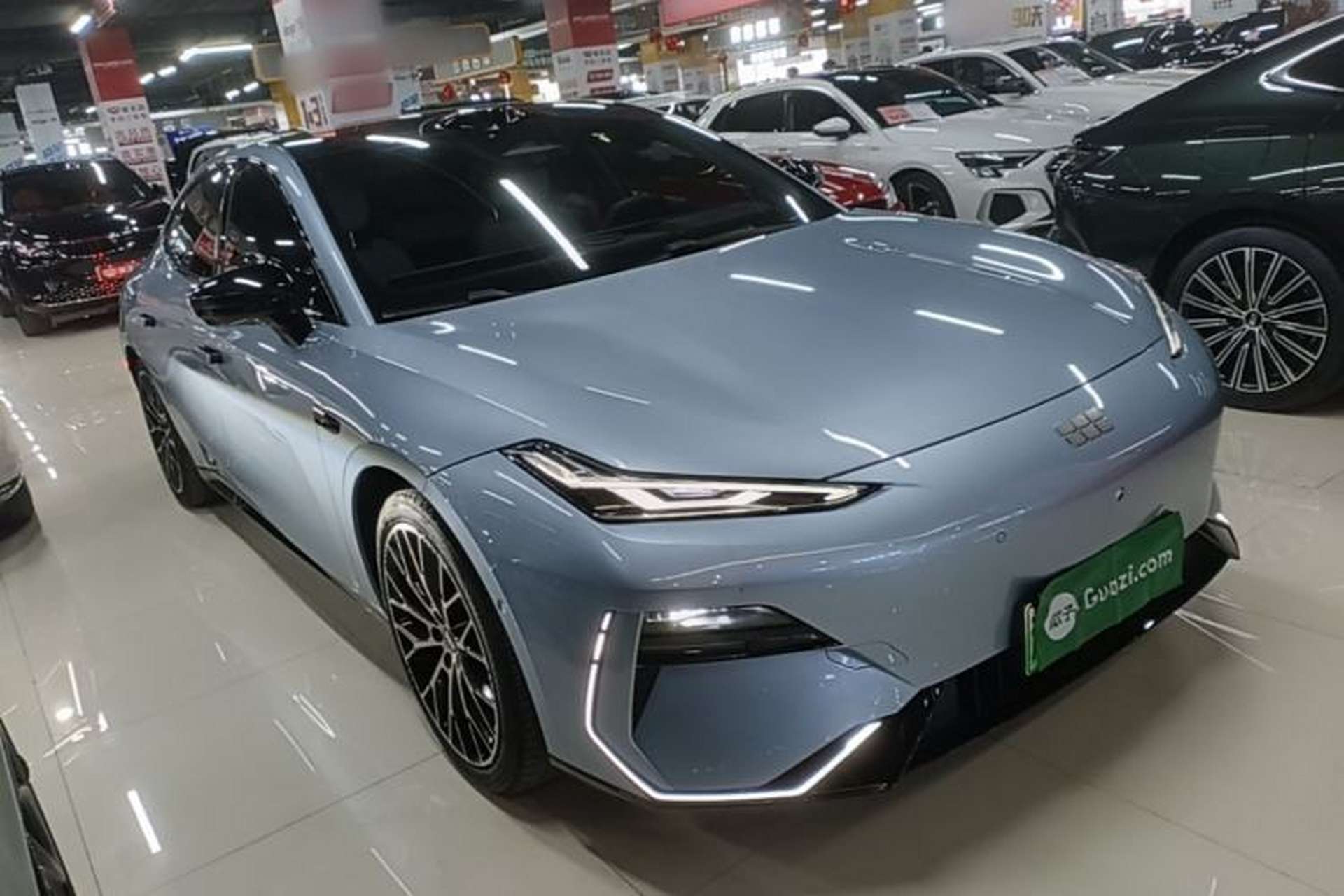 Used Geely Galaxy E8 2025 620 km All-Wheel Drive Starship LiDAR-Enabled Intelligent Driving Version Front Right 45 Deg
