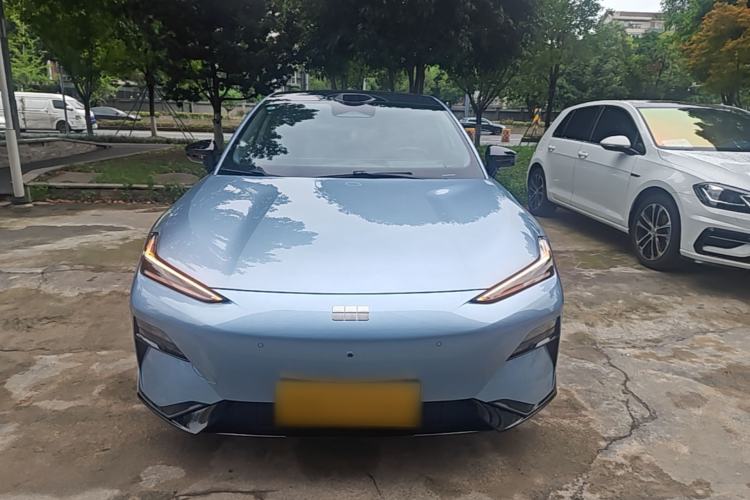 Used Geely Galaxy E8 2025 620 km All-Wheel Drive Starship LiDAR-Enabled Intelligent Driving Version Front
