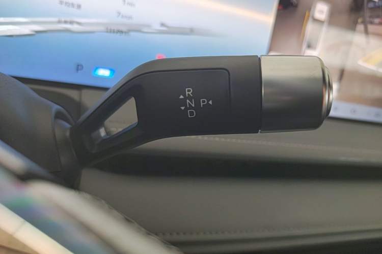 Used Geely Galaxy E8 2025 700 km Long-Range Intelligent Driving Version Gear Lever