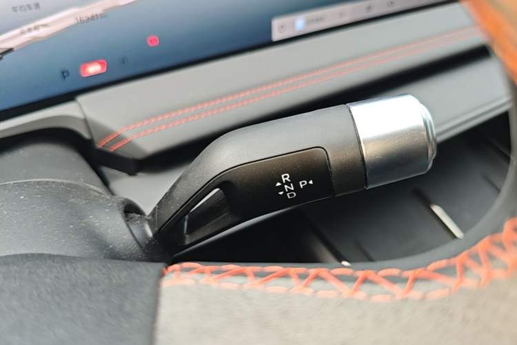 Used Geely Galaxy E8 2025 620 km All-Wheel Drive Starship LiDAR-Enabled Intelligent Driving Version Gear Lever