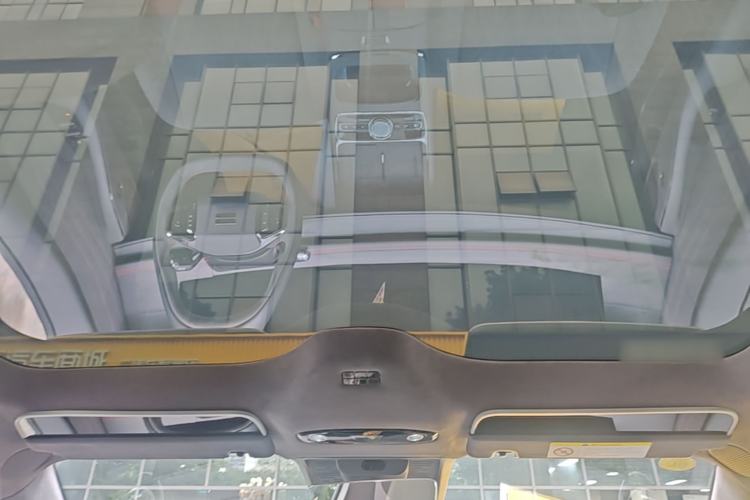 Used Geely Galaxy E8 2025 620 km All-Wheel Drive Starship LiDAR-Enabled Intelligent Driving Version Headliner