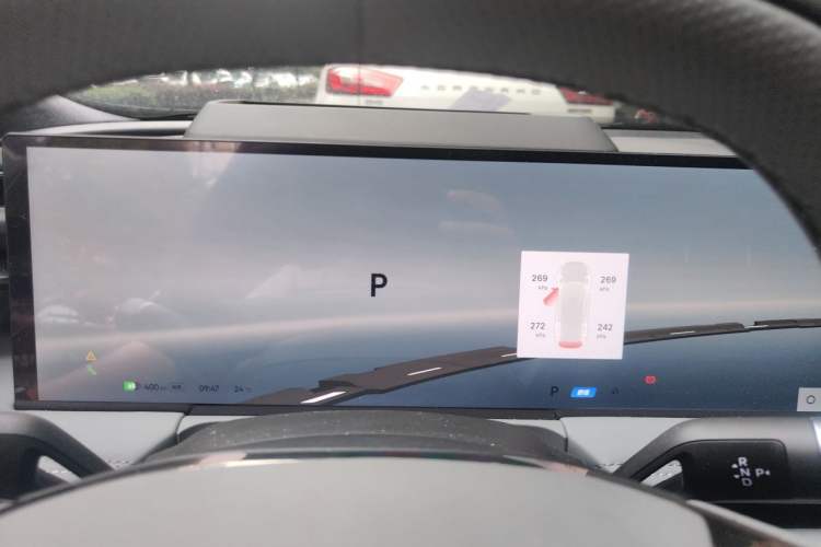 Used Geely Galaxy E8 2025 700 km Long-Range Intelligent Driving Version Instrument Cluster