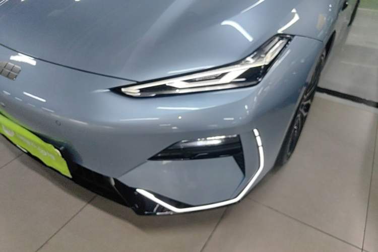 Used Geely Galaxy E8 2025 620 km All-Wheel Drive Starship LiDAR-Enabled Intelligent Driving Version Left Front Headlight