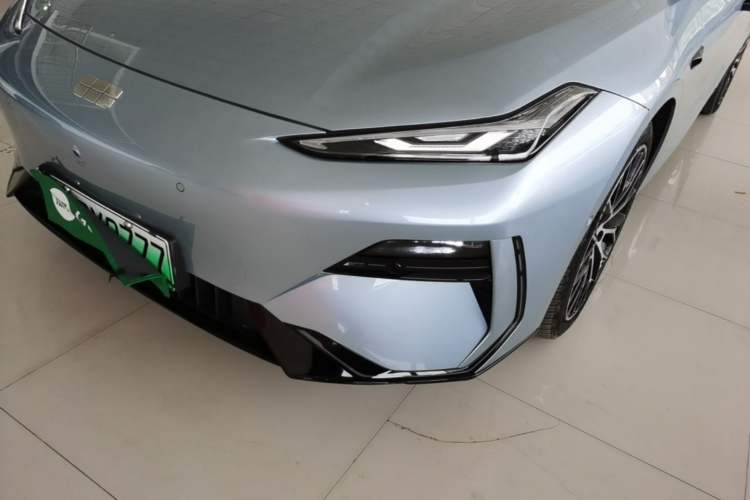 Used Geely Galaxy E8 2025 620 km All-Wheel Drive Starship LiDAR-Enabled Intelligent Driving Version Left Front Headlight