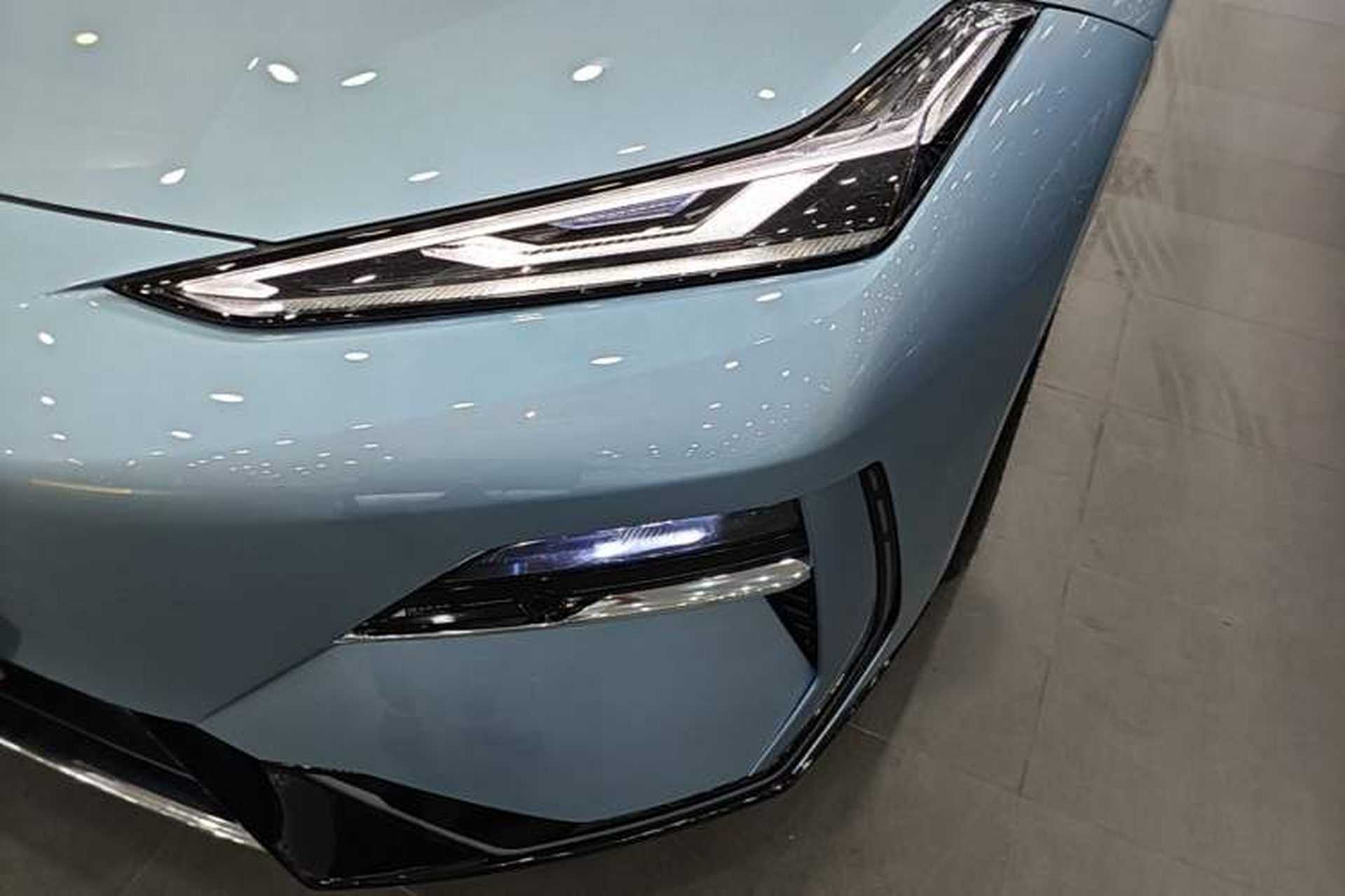Used Geely Galaxy E8 2025 700 km Long-Range Intelligent Driving Version Left Front Headlight