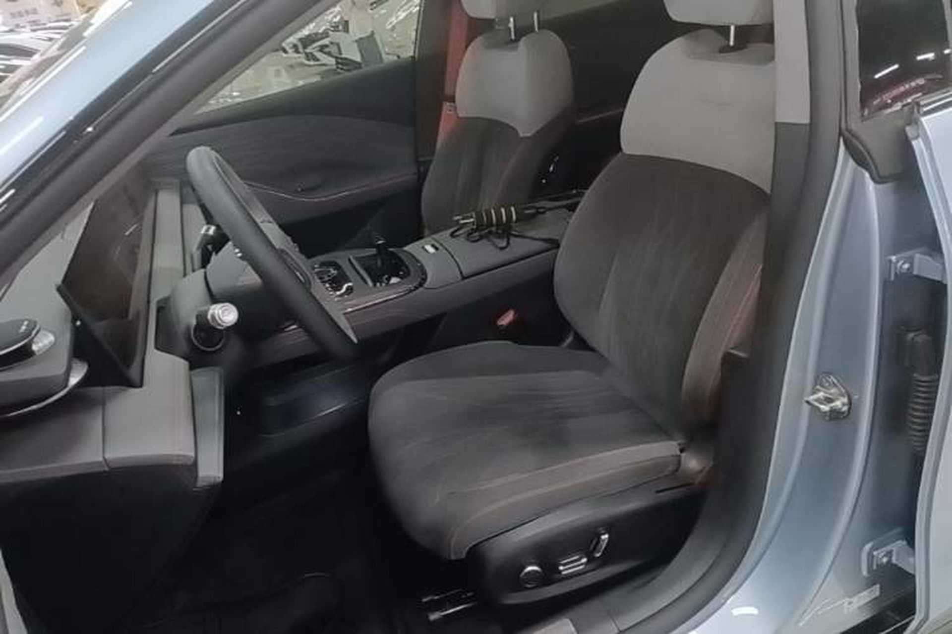 Used Geely Galaxy E8 2025 620 km All-Wheel Drive Starship LiDAR-Enabled Intelligent Driving Version Left Front Seat