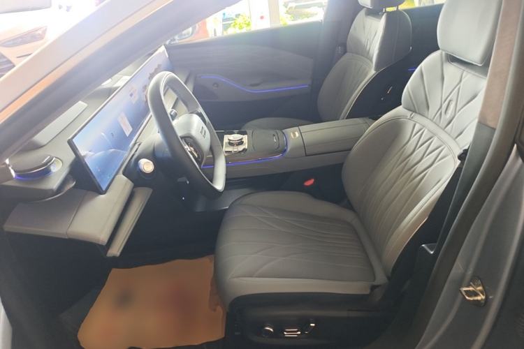 Used Geely Galaxy E8 2025 700 km Long-Range Intelligent Driving Version Left Front Seat