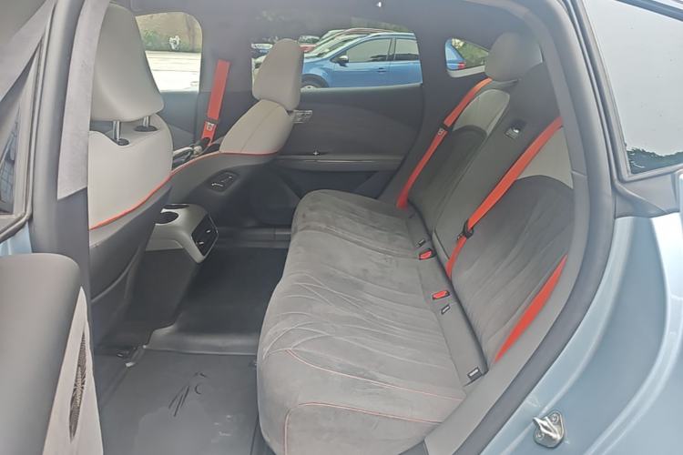 Used Geely Galaxy E8 2025 620 km All-Wheel Drive Starship LiDAR-Enabled Intelligent Driving Version Left Rear Seat