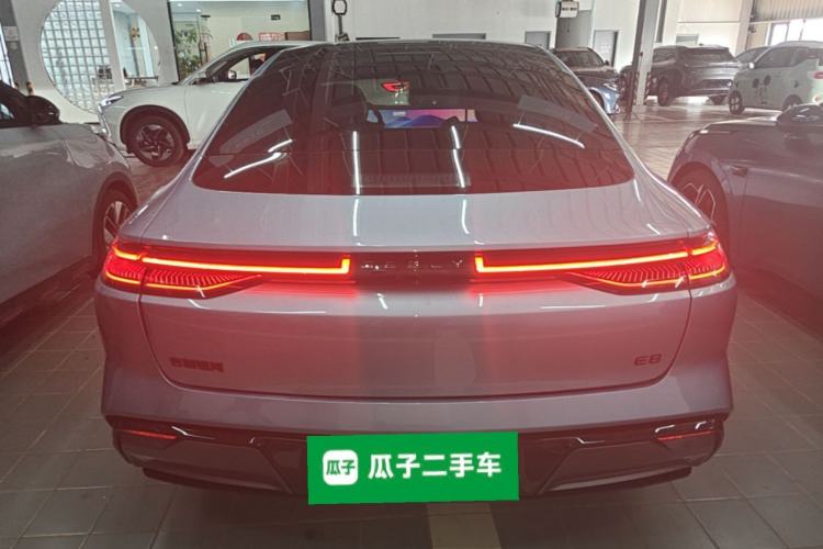Used Geely Galaxy E8 2025 620 km All-Wheel Drive Starship LiDAR-Enabled Intelligent Driving Version Rear
