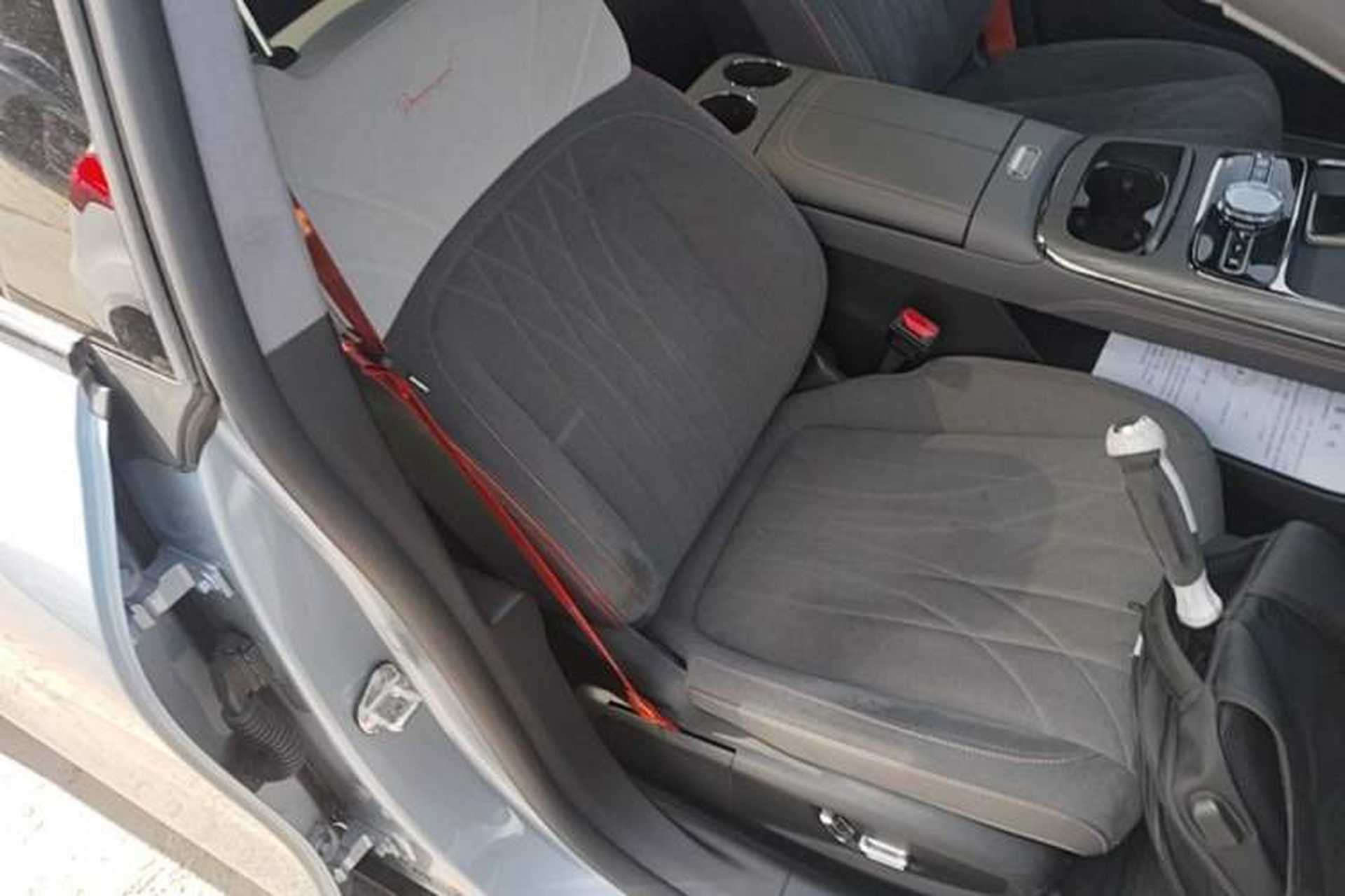 Used Geely Galaxy E8 2025 620 km All-Wheel Drive Starship LiDAR-Enabled Intelligent Driving Version Right Front Seat