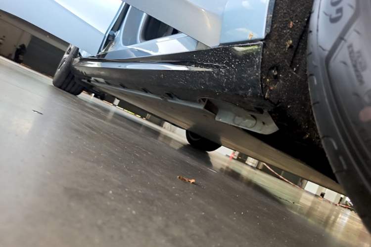 Used Geely Galaxy E8 2025 700 km Long-Range Intelligent Driving Version Right Side Sill