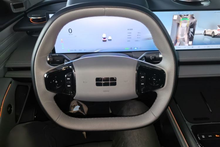 Used Geely Galaxy E8 2025 700 km Long-Range Intelligent Driving Version Steering Wheel