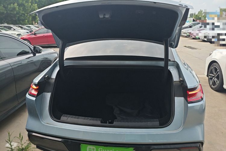 Used Geely Galaxy E8 2025 620 km All-Wheel Drive Starship LiDAR-Enabled Intelligent Driving Version Trunk