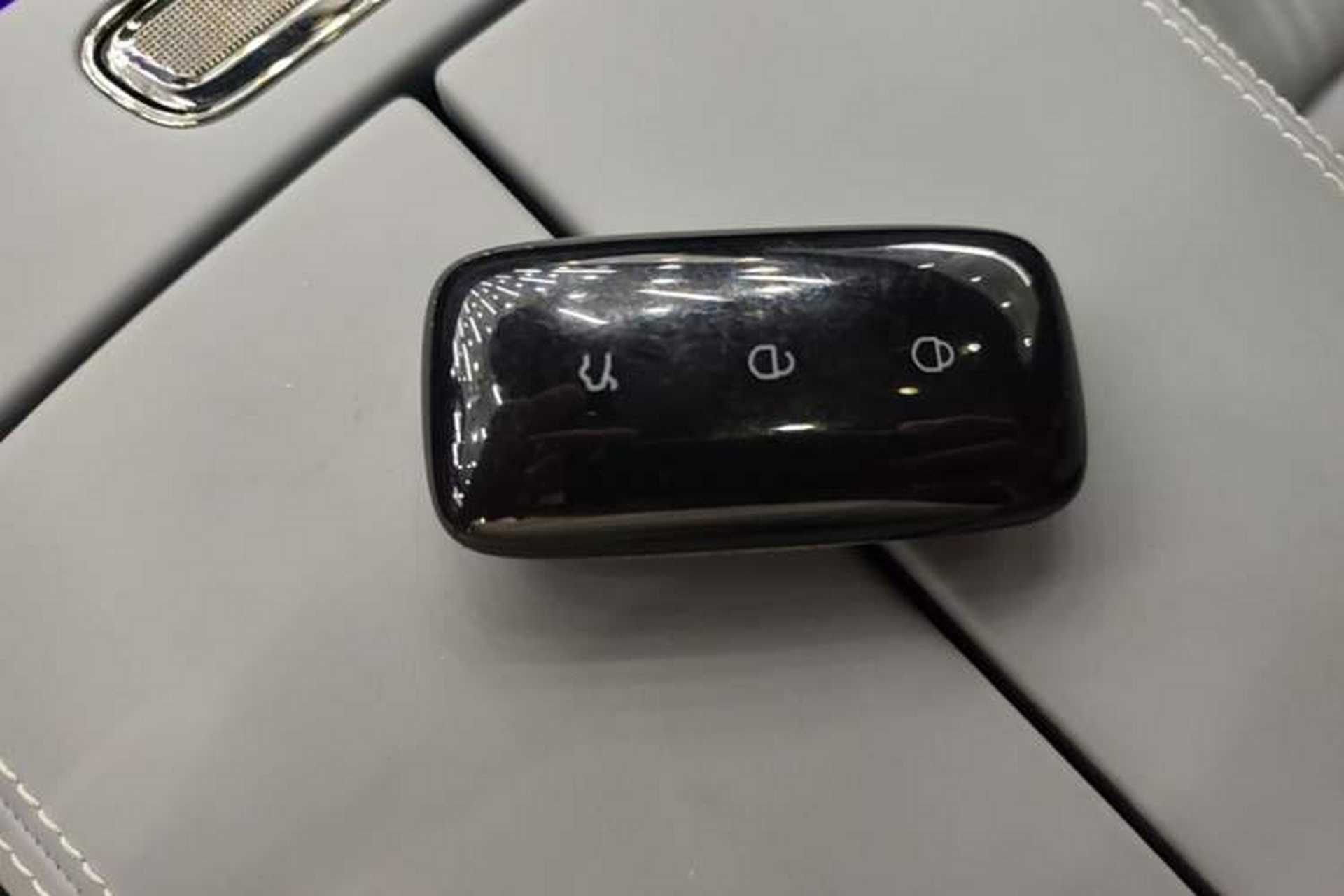 Used Geely Galaxy E8 2025 700 km Long-Range Intelligent Driving Version Vehicle Key