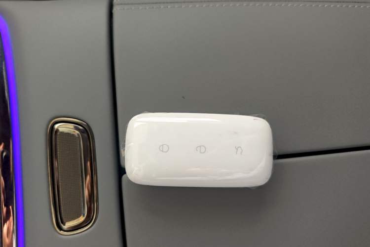Used Geely Galaxy E8 2025 700 km Long-Range Intelligent Driving Version Vehicle Key
