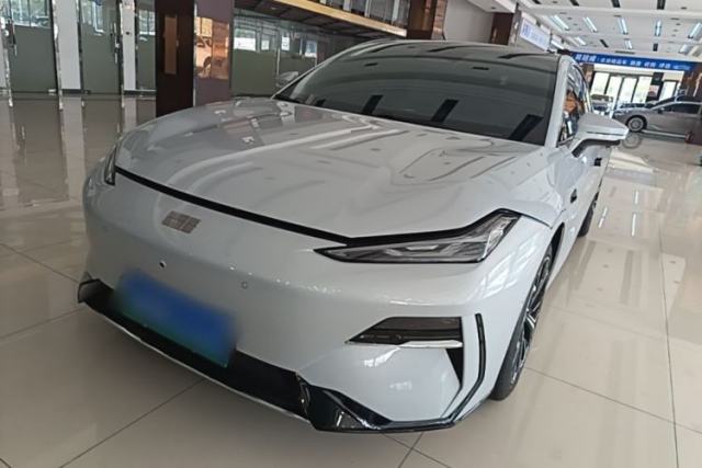 Used Geely Galaxy E8 2025 700 km Long-Range Intelligent Driving Version