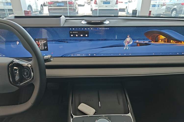 Used Geely Galaxy E8 2025 700 km Long-Range Intelligent Driving Version Audio And AC Panel