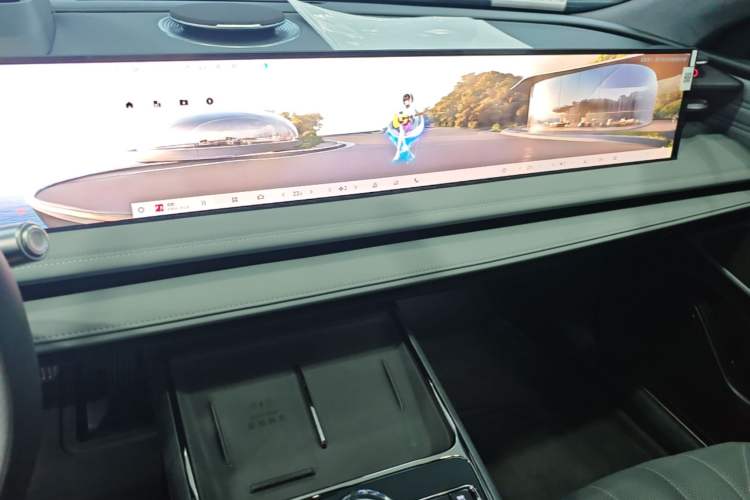 Used Geely Galaxy E8 2025 700 km Long-Range Intelligent Driving Version Audio And AC Panel