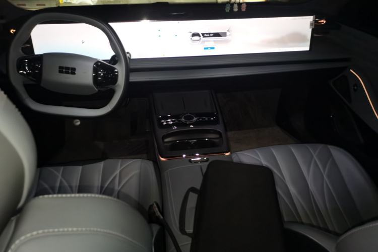 Used Geely Galaxy E8 2025 575 km Exploration Intelligent Driving Edition Center Console