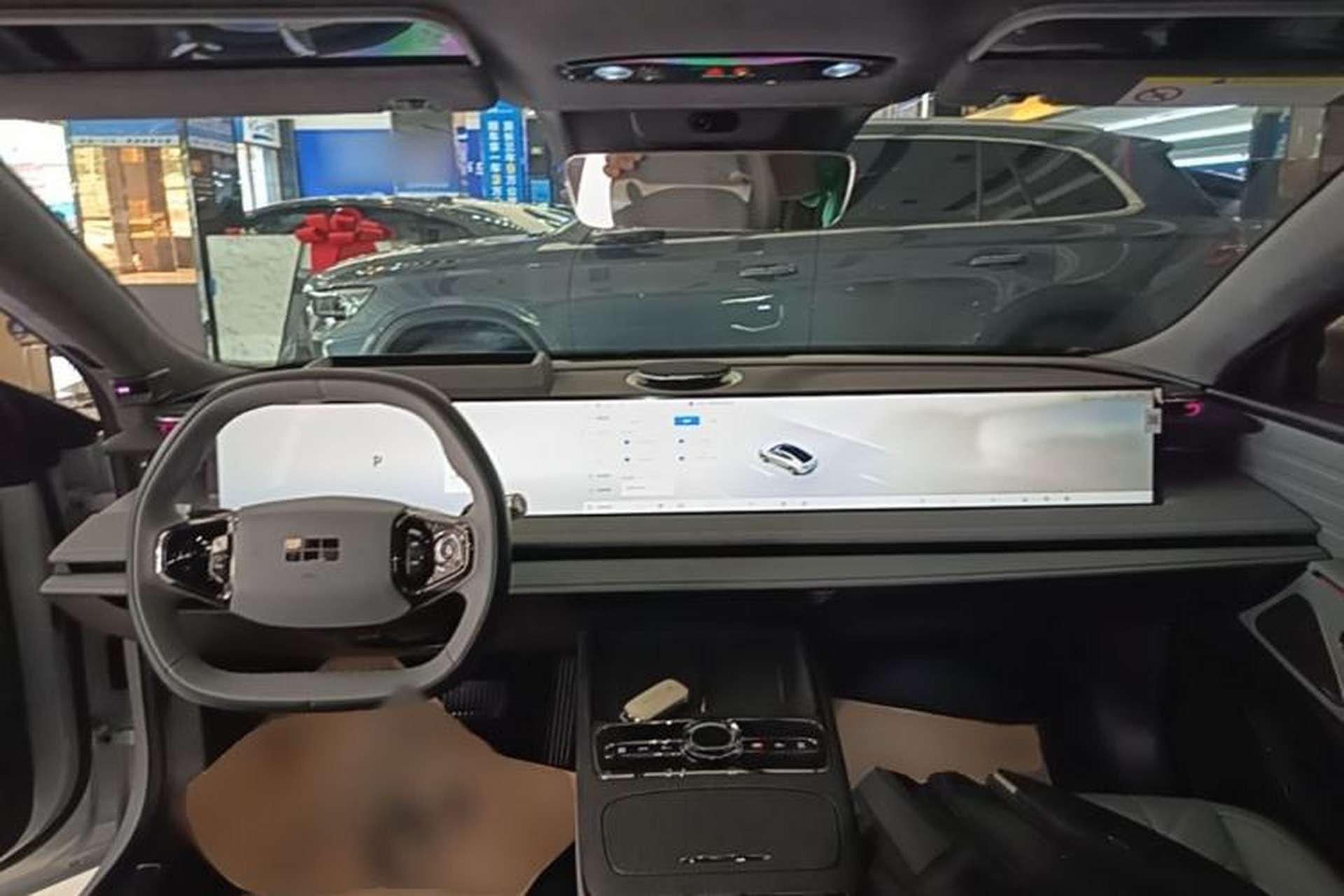 Used Geely Galaxy E8 2025 700 km Long-Range Intelligent Driving Version Center Console