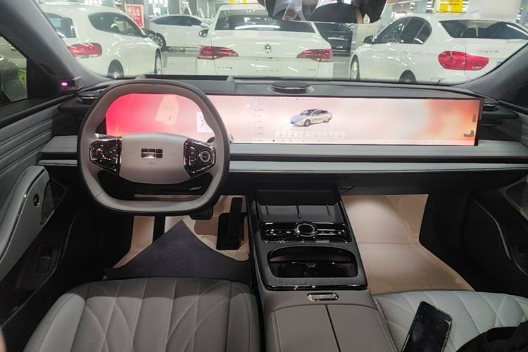 Used Geely Galaxy E8 2025 700 km Long-Range Intelligent Driving Version Center Console