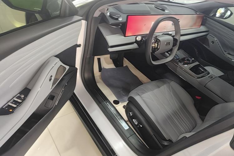 Used Geely Galaxy E8 2025 700 km Long-Range Intelligent Driving Version Driver Seat