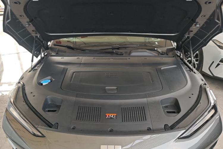 Used Geely Galaxy E8 2025 700 km Long-Range Intelligent Driving Version Engine Bay