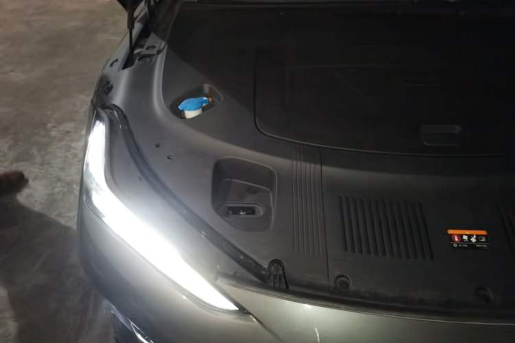 Used Geely Galaxy E8 2025 575 km Exploration Intelligent Driving Edition Engine Bay Right