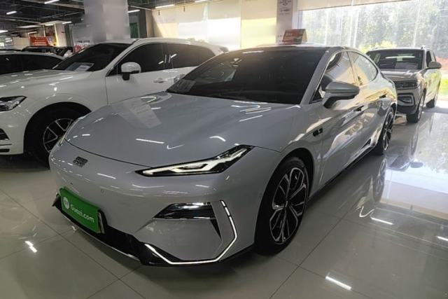 Used Geely Galaxy E8 2025 700 km Long-Range Intelligent Driving Version