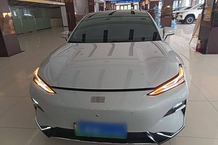 Used Geely Galaxy E8 2025 700 km Long-Range Intelligent Driving Version Front