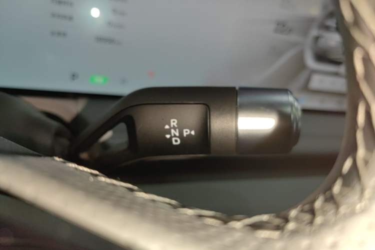 Used Geely Galaxy E8 2025 700 km Long-Range Intelligent Driving Version Gear Lever