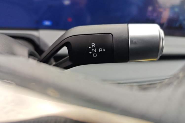 Used Geely Galaxy E8 2025 700 km Long-Range Intelligent Driving Version Gear Lever