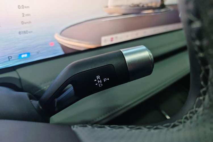 Used Geely Galaxy E8 2025 700 km Long-Range Intelligent Driving Version Gear Lever