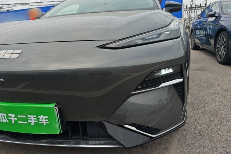 Used Geely Galaxy E8 2025 700 km Long-Range Intelligent Driving Version Left Front Headlight