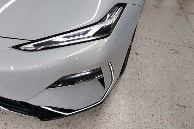 Used Geely Galaxy E8 2025 700 km Long-Range Intelligent Driving Version Left Front Headlight