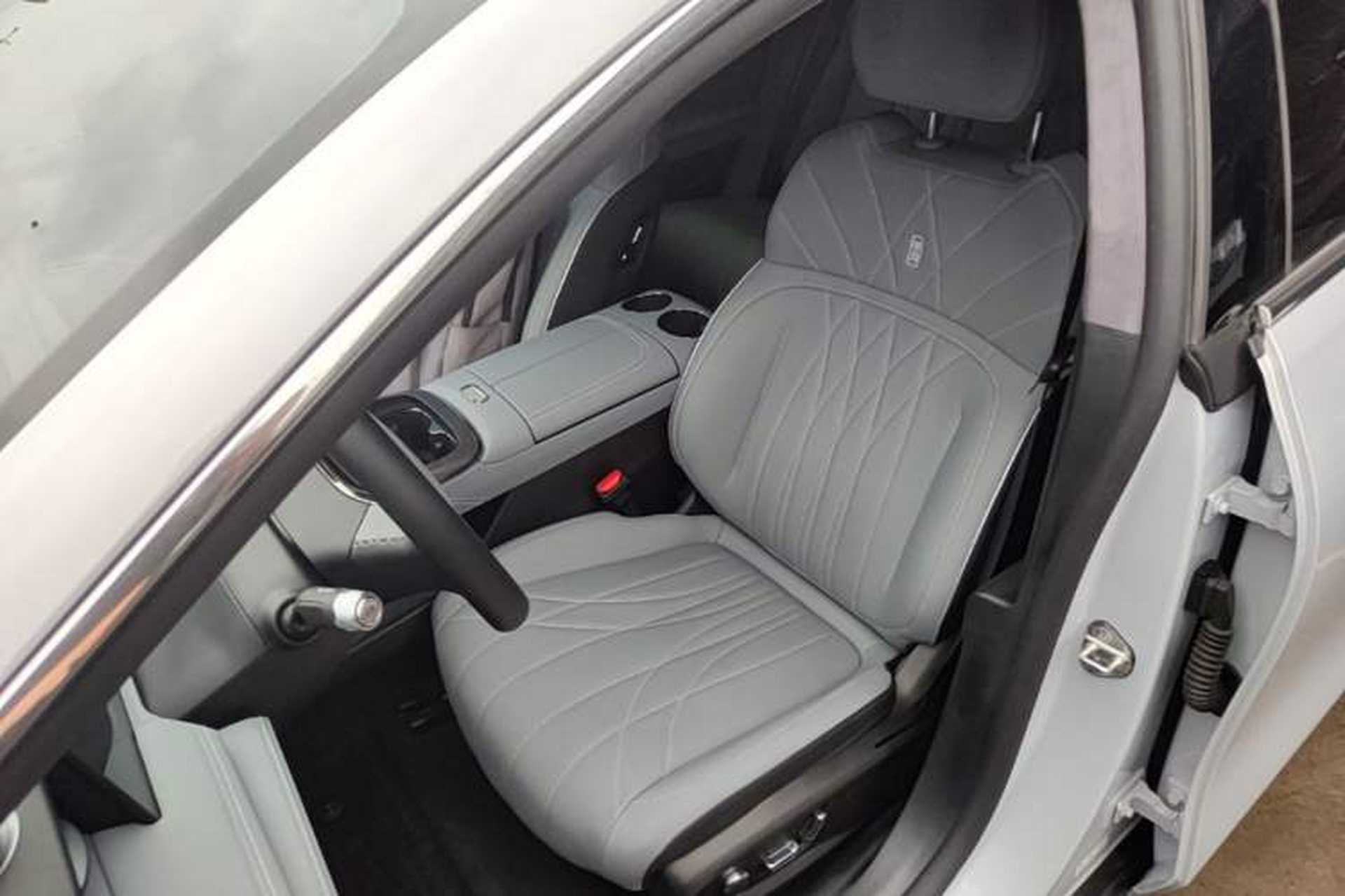 Used Geely Galaxy E8 2025 700 km Long-Range Intelligent Driving Version Left Front Seat