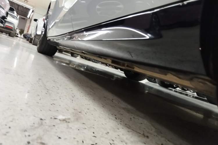 Used Geely Galaxy E8 2025 700 km Long-Range Intelligent Driving Version Left Side Sill