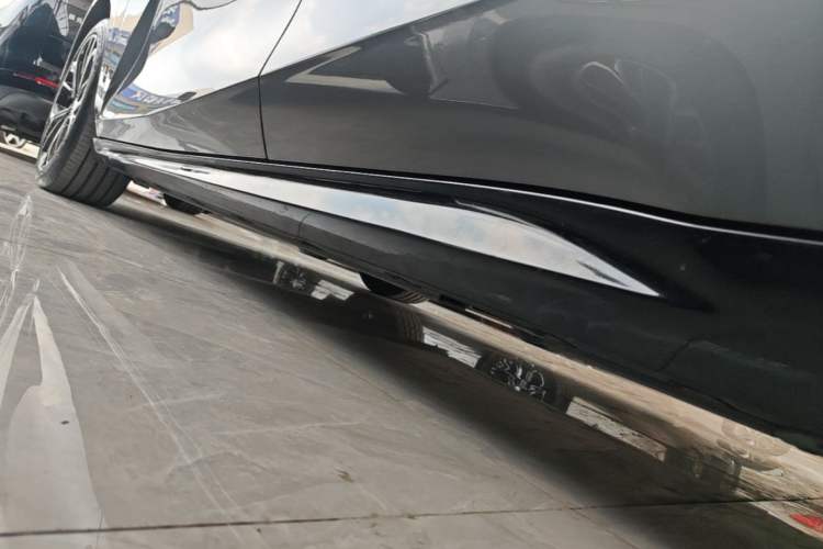 Used Geely Galaxy E8 2025 700 km Long-Range Intelligent Driving Version Left Side Sill