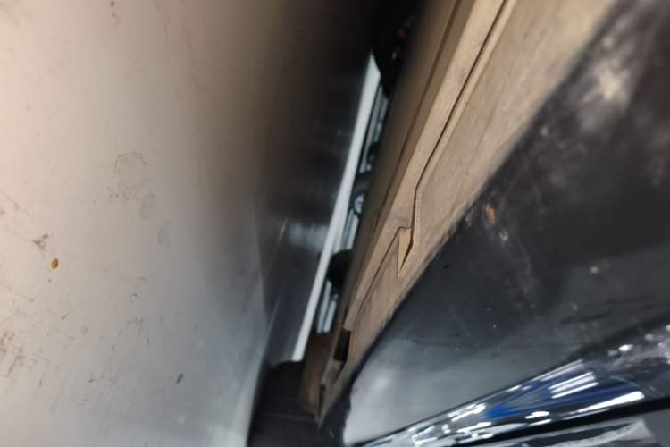 Used Geely Galaxy E8 2025 700 km Long-Range Intelligent Driving Version Left Side Sill