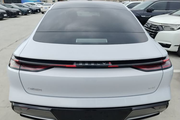 Used Geely Galaxy E8 2025 700 km Long-Range Intelligent Driving Version Rear