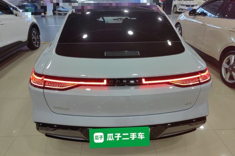 Used Geely Galaxy E8 2025 700 km Long-Range Intelligent Driving Version Rear