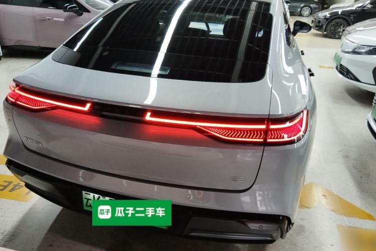 Used Geely Galaxy E8 2025 700 km Long-Range Intelligent Driving Version Rear